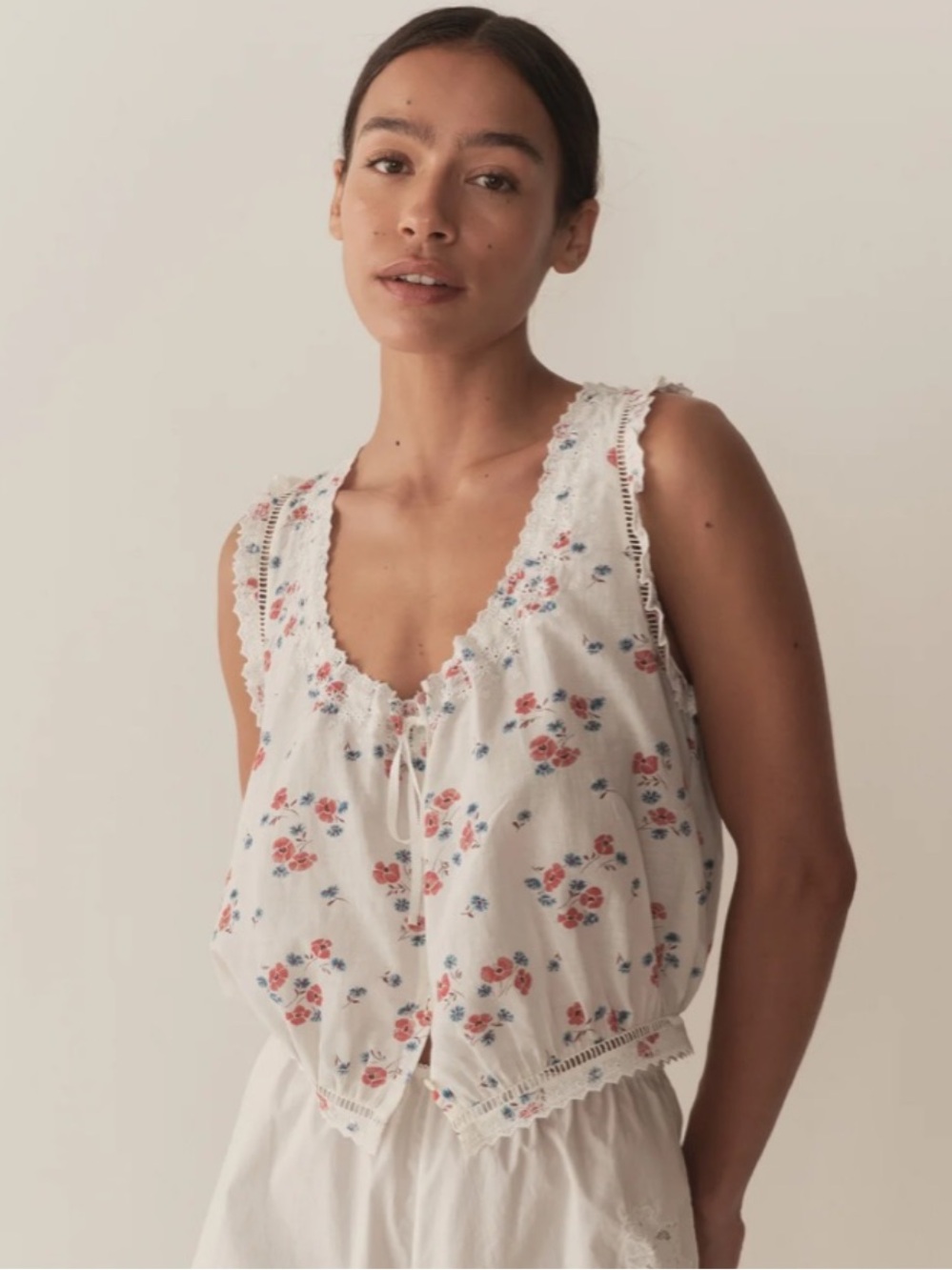 Doen Traveler Top in Poppy Field